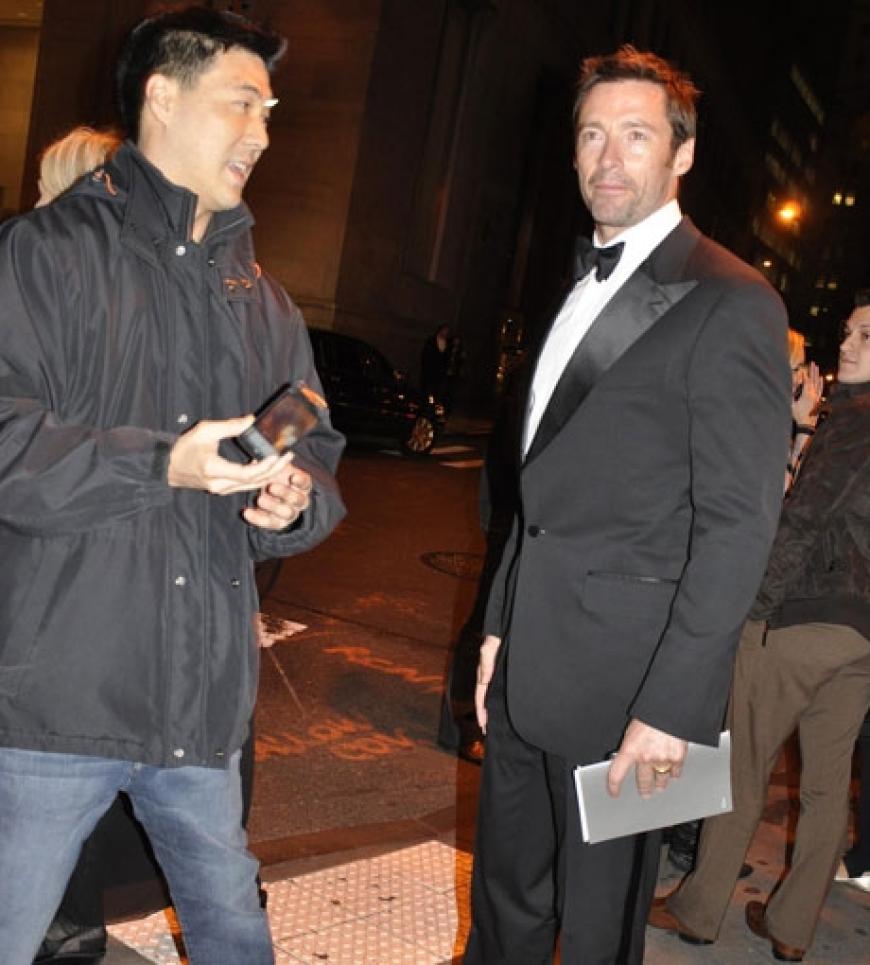 Cooler Typ: Auch Hugh Jackman zeigte sich zum Greifen nah ...
