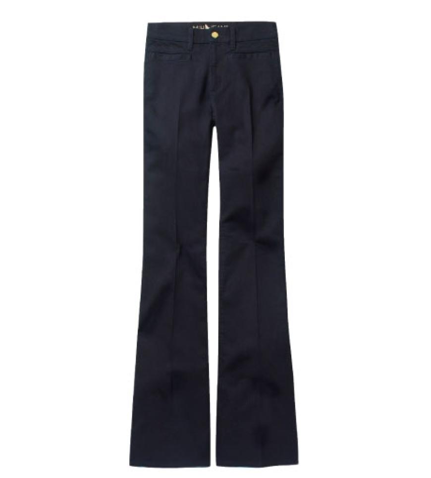 Die Marlenehose ist ein wahrer Fashion-Evergreen und auch in Denim unschlagbar! MiH Jeans über net-a-porter.com, ca. 180 Euro