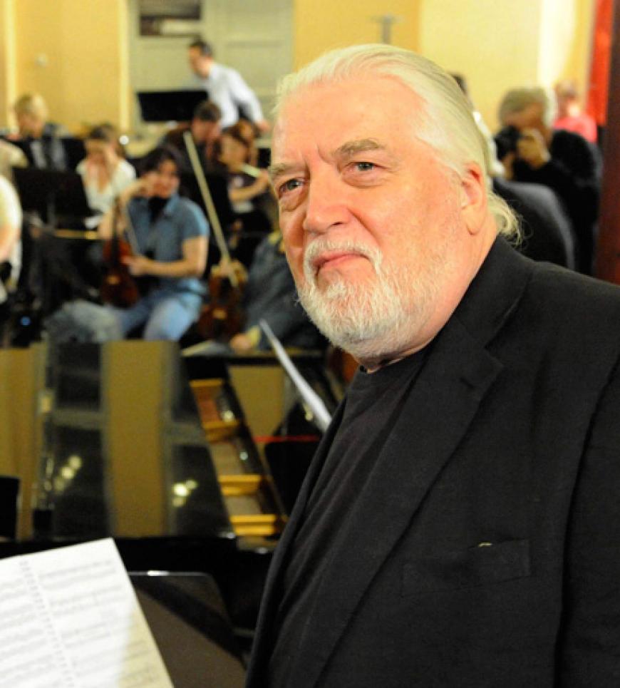 Eine traurige Nachricht für alle Deep-Purple-Fans kam am 16. Juli: Der Gründer der britischen Rockband,´ Jon Lord, schied im Alter von 71 Jahren aus dem Leben.´ Der legendäre Keyboarder kämpfte lange gegen Bauchspeicheldrüsenkrebs und starb an einer Lungenembolie