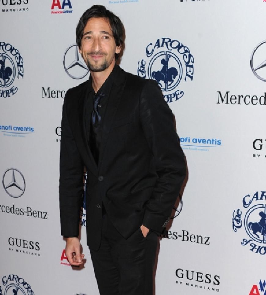 Schauspieler Adrien Brody kam solo