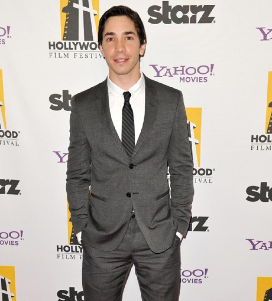 Justin Long kam auch solo. Wo hatte er nur seine On-/Off-Freundin Drew Barrymore gelassen?