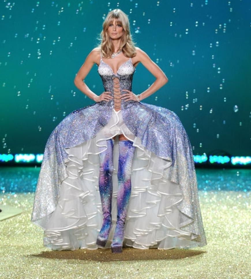 Wow, wow, wow! Julia Stegner