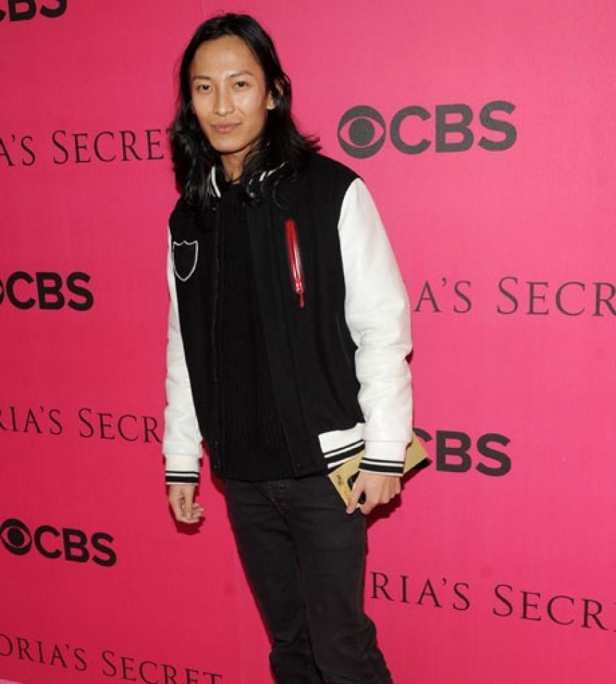 Ob sich Star-Designer Alexander Wang neue Inspirationen holt?