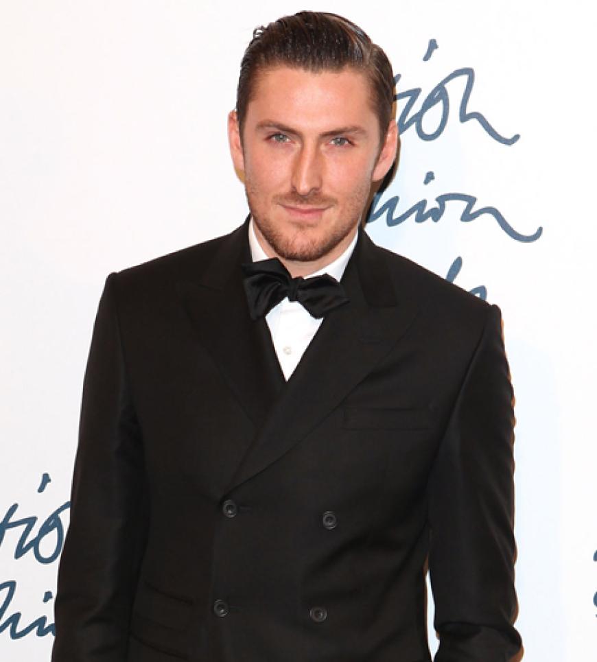 Der britische Designer Henry Holland machte sich richtig schick für den glamourösen Abend