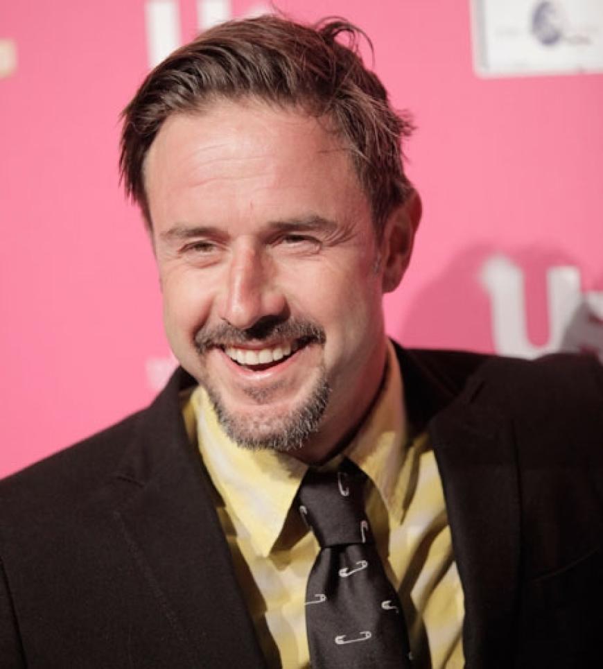 Ob David Arquette wirklich gut lachen hat? Immerhin steckt der Schauspieler gerade mitten in der Scheidung von Noch-Ehefrau Courteney Cox