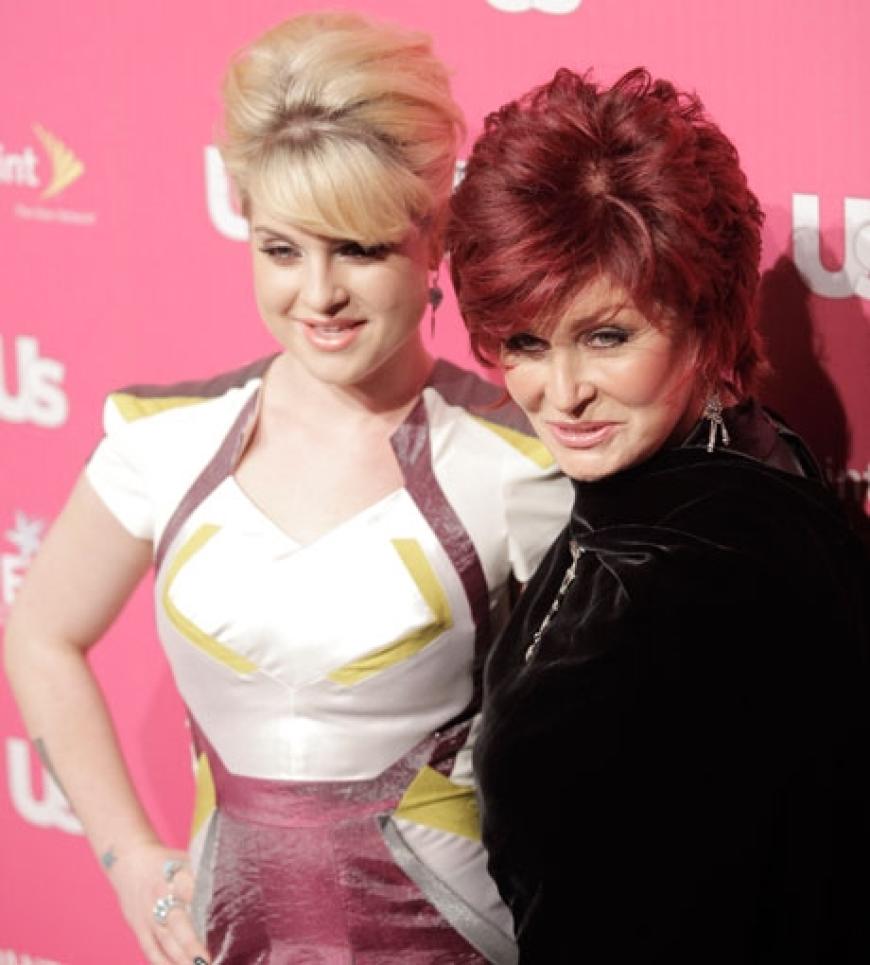Kelly Osbourne kam gemeinsam mit ihrer Mutter Sharon zur Party