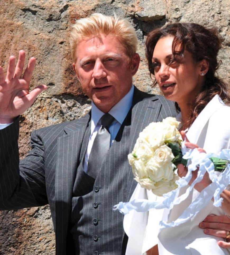 Nach dem Standesamt: Boris und Lilly machen sich auf zum Hochzeitsessen im