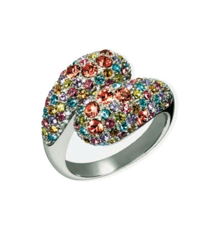 Es glitzert und funkelt: Ring mit Swarovski-Kristallen von Glamour World, ca. 100 Euro