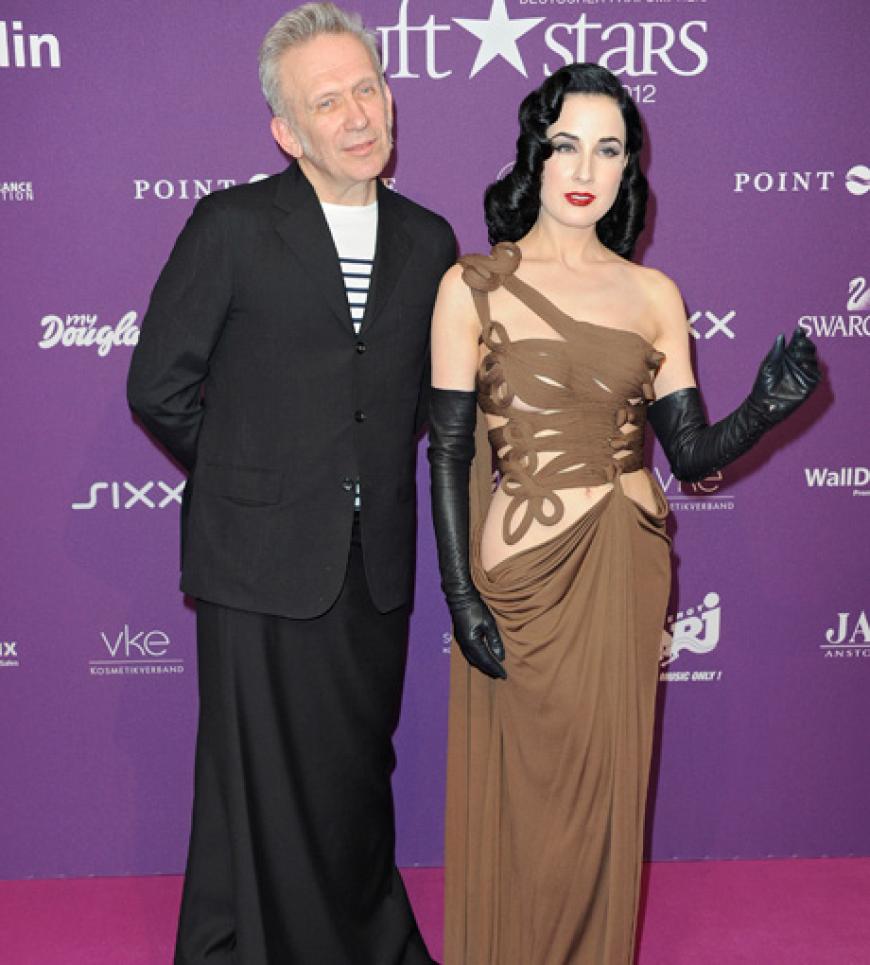 Designer Jean Paul Gaultier und Dita Von Teese
