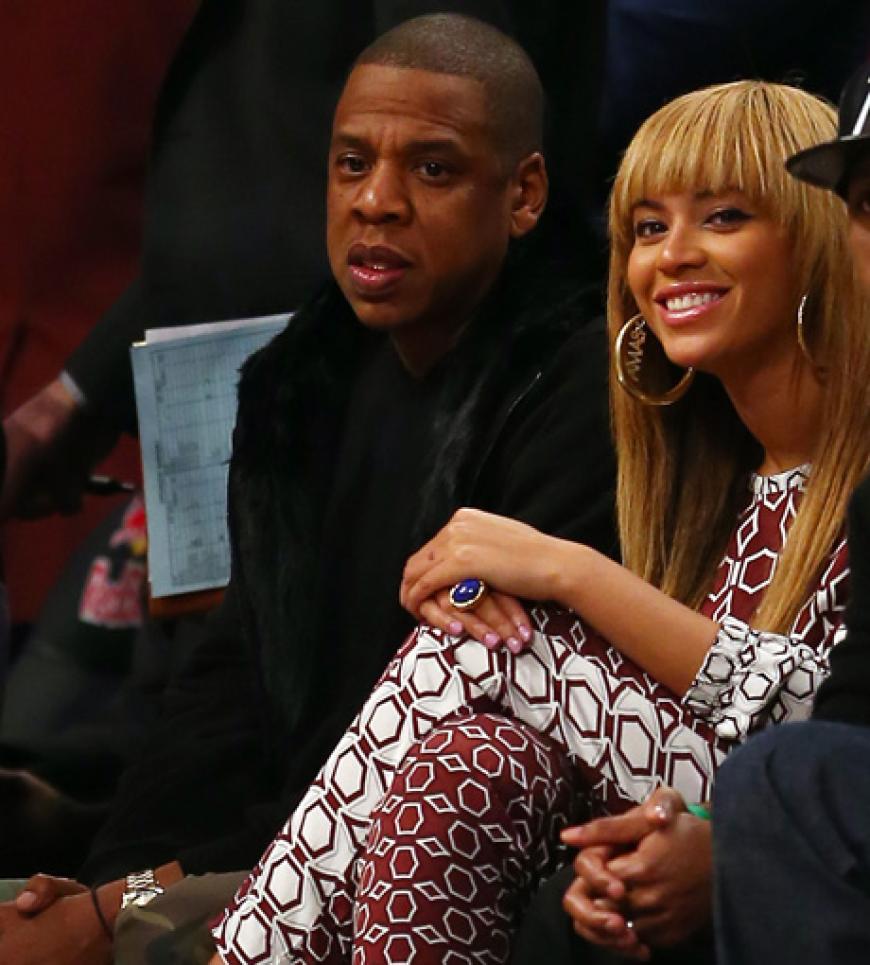 Jay-Z und Beyoncé Knowles (mit derzeit wieder angesagtem Pony) sind große Basketball-Fans