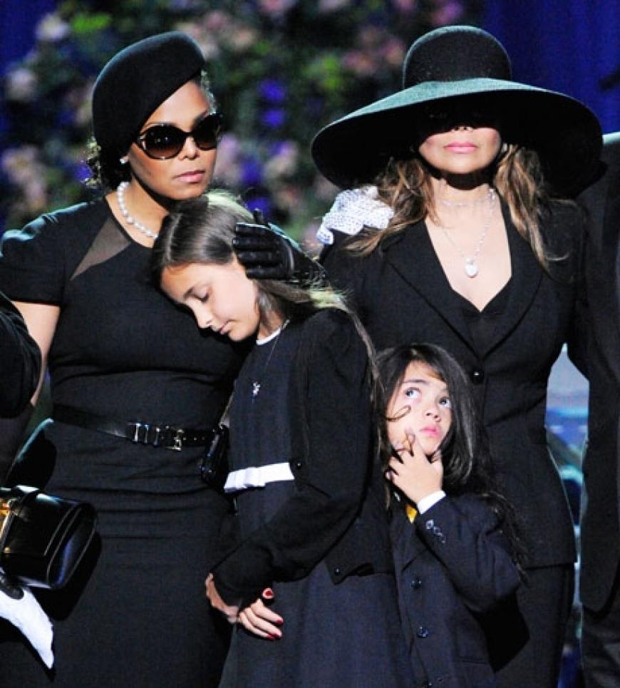 Janet und La Toya kümmerten sich rührend um Michaels Kinder