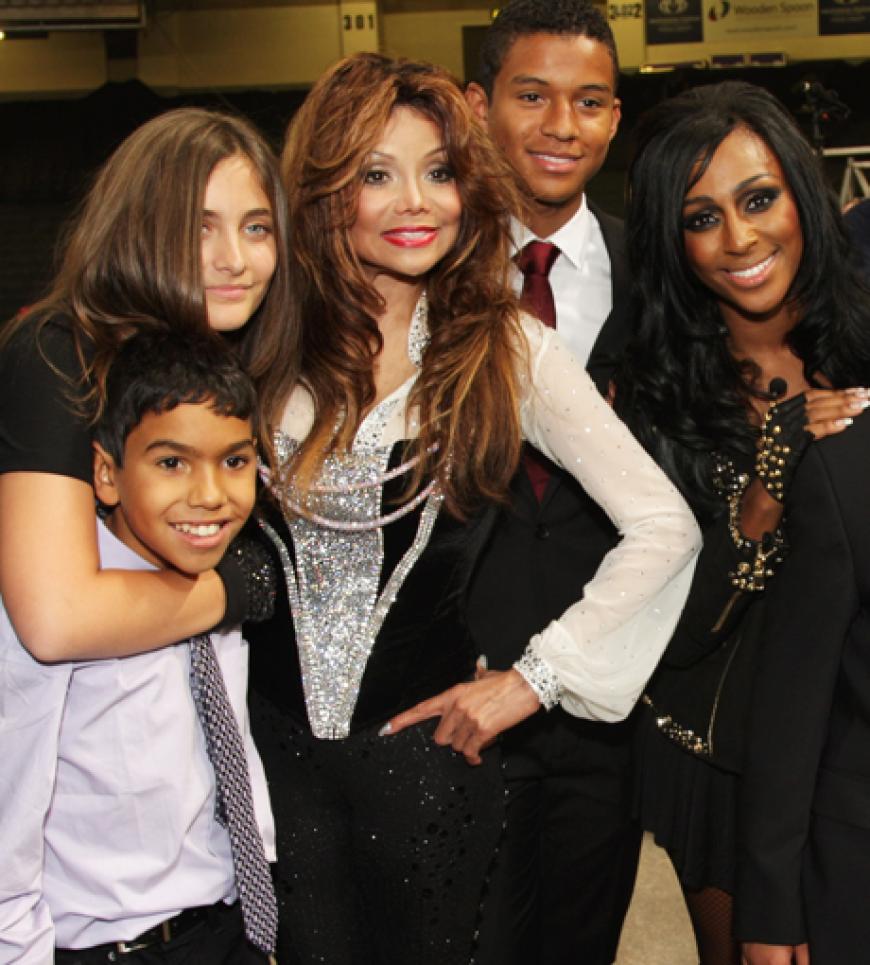 Paris Jackson, La Toya Jackson und Alexandra Burke