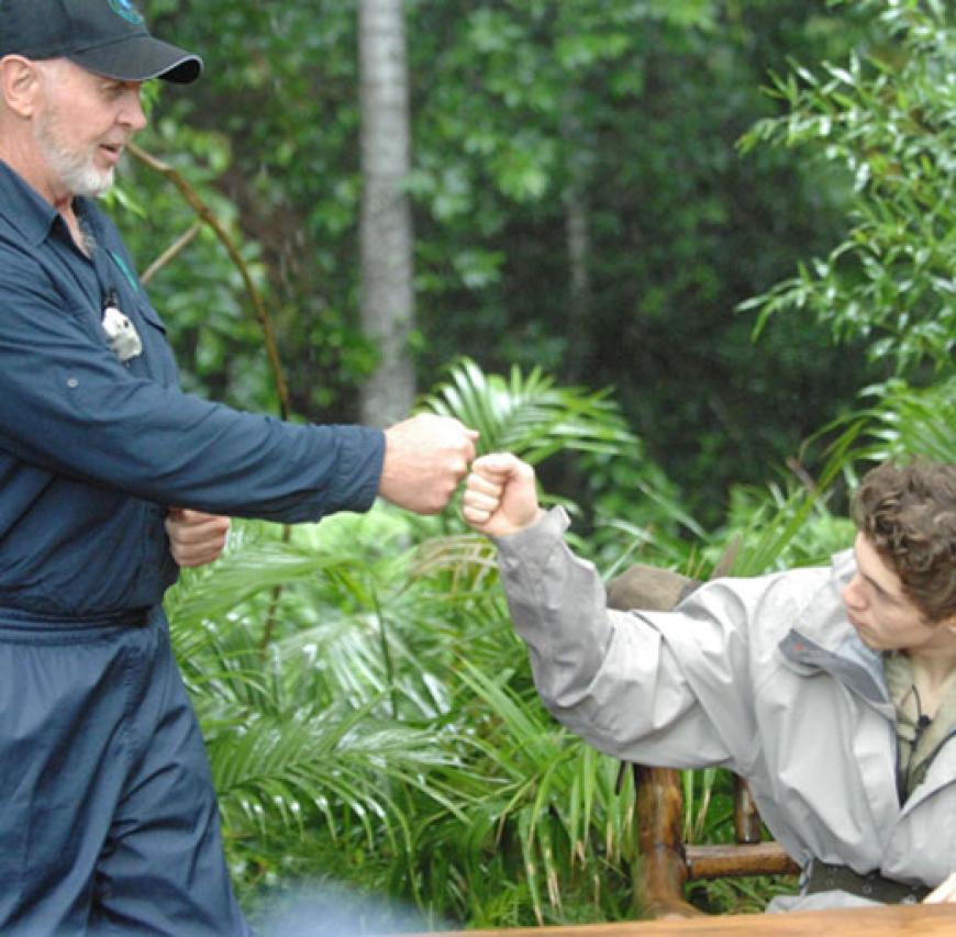 Joey und Dr. Bob verstehen sich prima
