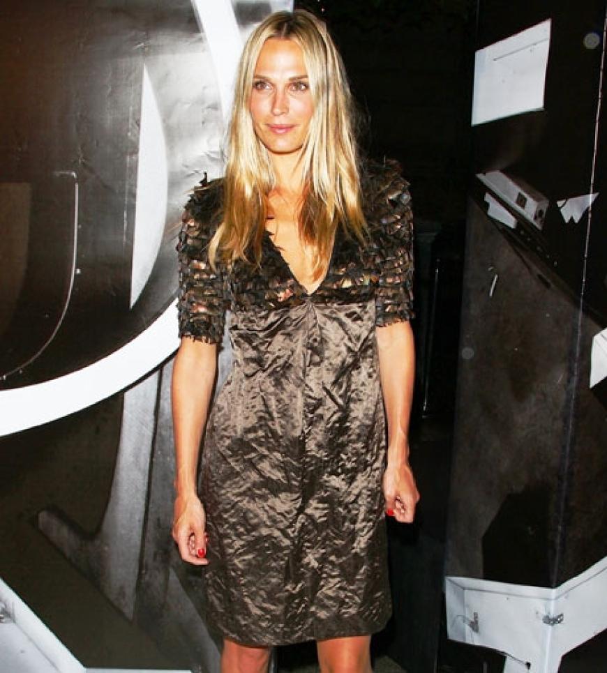 Allround-Talent Molly Sims, die als Schauspielerin, Moderatorin und Model tätig ist