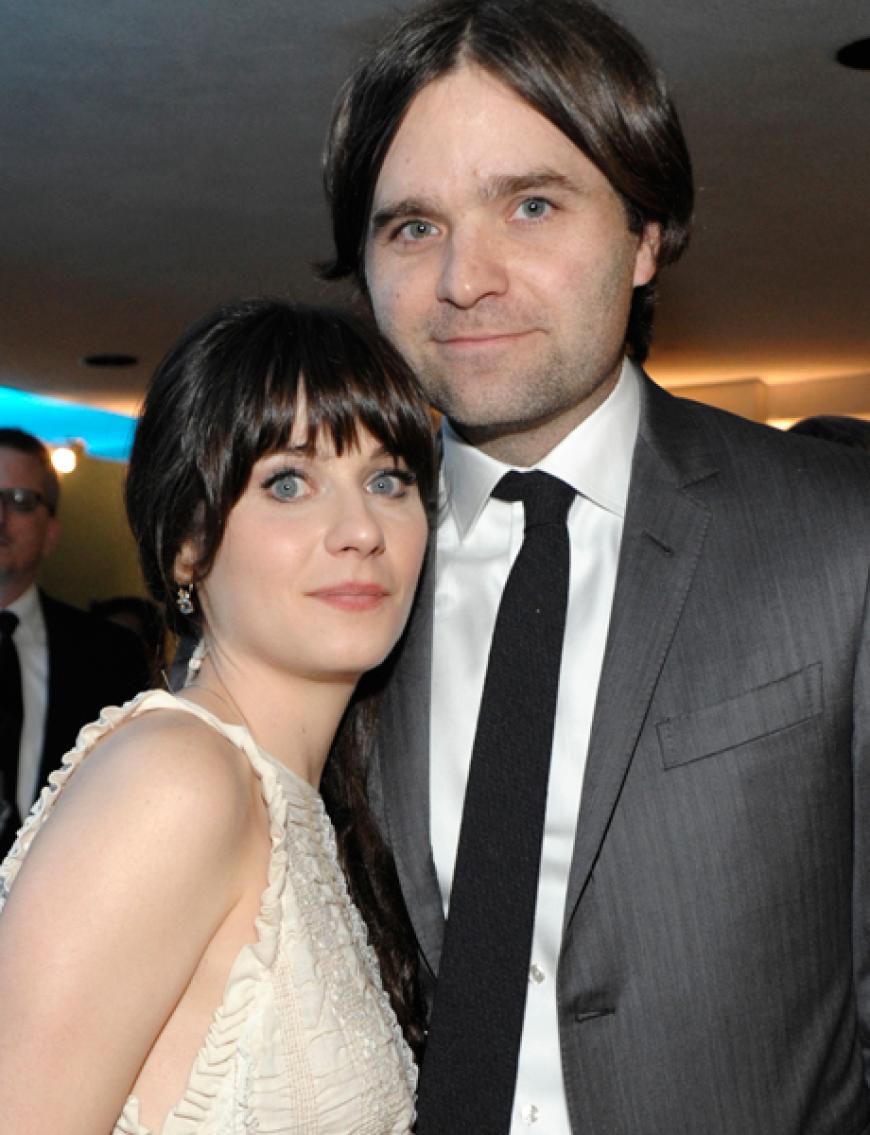 Privat gab es für Zooey Deschanel, leider kein Happy End. Am 12. Dezember 2012 wurde die Scheidung von ihrem Mann, dem Sänger Ben Gibbard, rechtskräftig. Das Paar war nur drei Jahre verheiratet