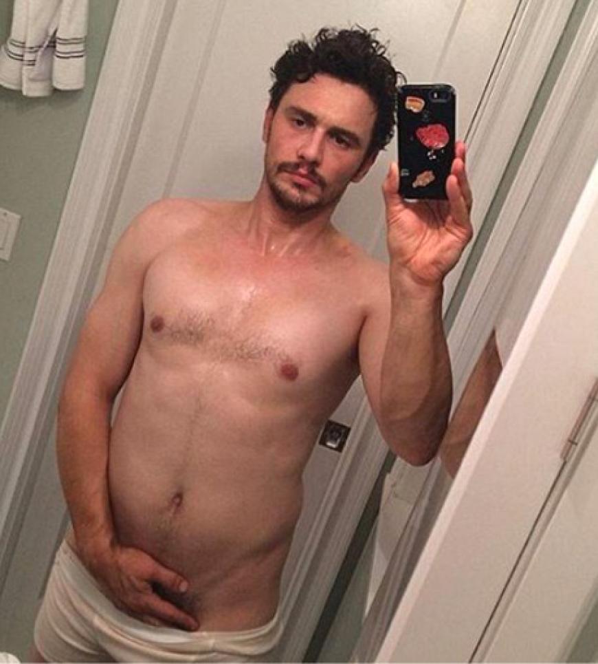 James Franco zeigt uns sein "Springseil" James Franco zeigt uns sein "Springseil"