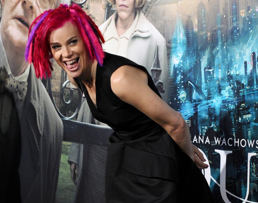Die Dame mit den pinken Dreadlocks ist immer für einen Spaß zu haben