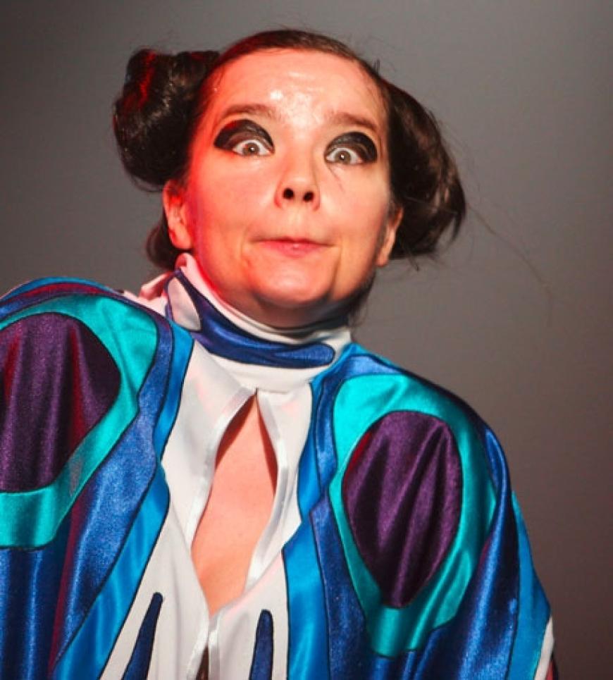 Björk liebt ausgefallene Looks