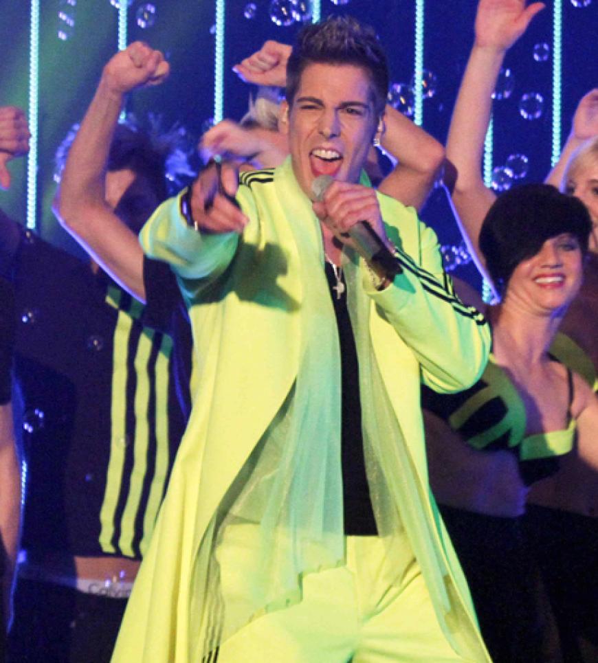 Da halfen selbst die sexy Tänzer nichts: Für Schlager-Fan Norman Langen war nach der 4. DSDS-Mottoshow Schluss. Er konnte das Publikum mit seinem Auftritt von