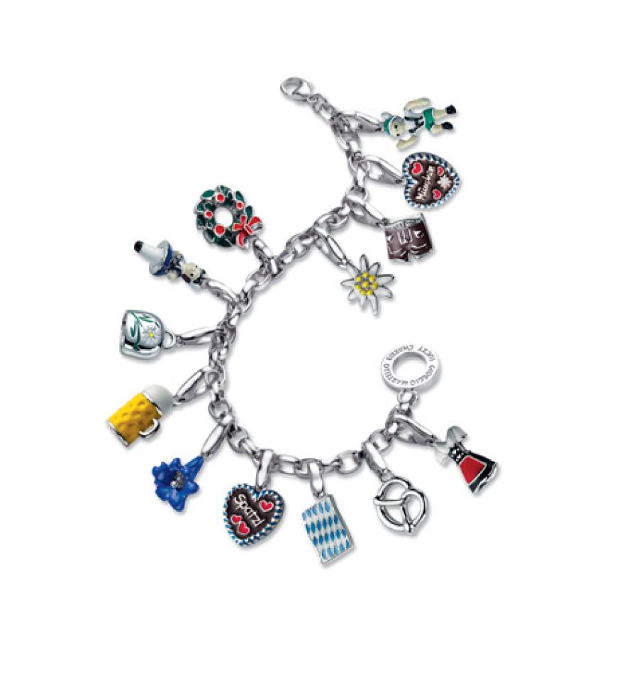 Das Bettelarmband mit vielen Wiesn-Charms ist von Giorgio Martello! Armband gibt es ab ca. 40, und Charms ab ca. 20 Euro.