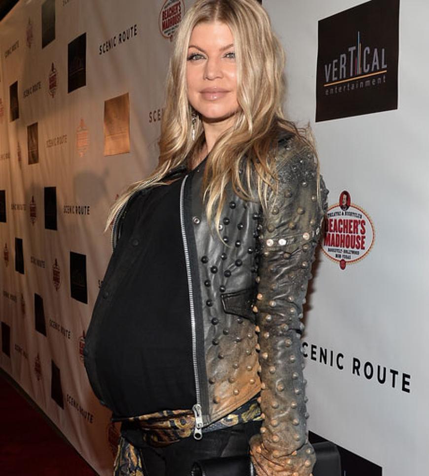 Ende August 2013 kam ihr Sohn Axl zur Welt. Innerhalb weniger Monate fand Fergie wieder zu ihrer schlanken Figur zurück. Wow!
