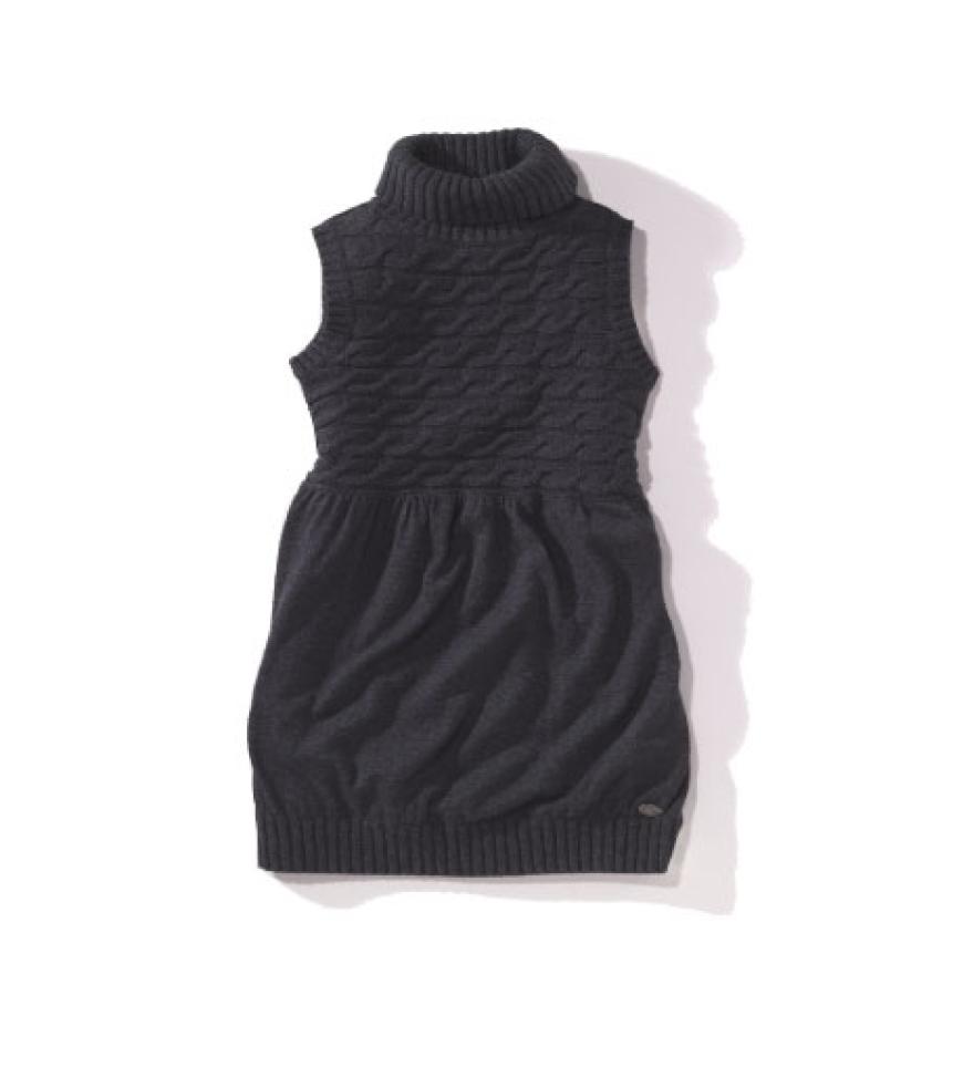 Schwarz mit Zopfmuster von s.Oliver, ca. 45 Euro