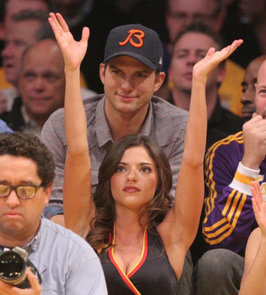 Ashton Kutcher beim Basketball