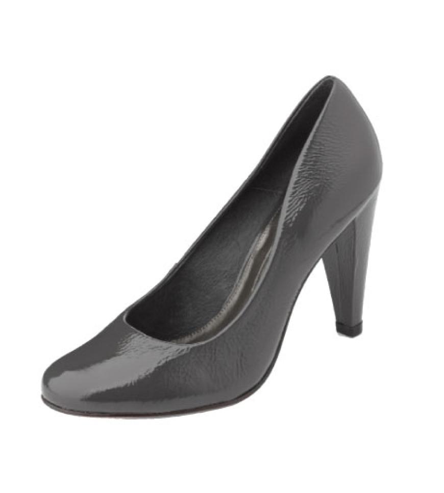 Glanzvoll
Pumps von
Buffalo über Görtz, ca. 80 Euro