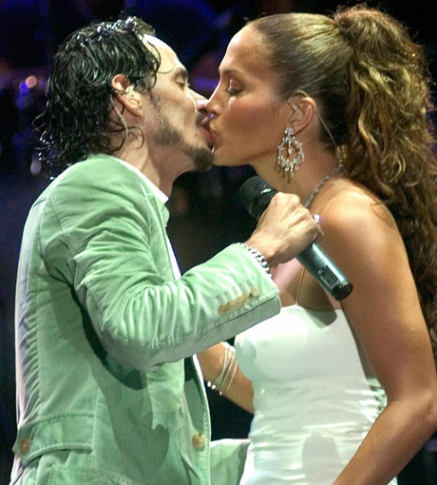 Oktober 2005: Aus ihrer Liebe machen sie kein Geheimnis: Marc Anthony und Jennifer Lopez auf der Bühne in Santo Domingo, Dominikanische Repbulik