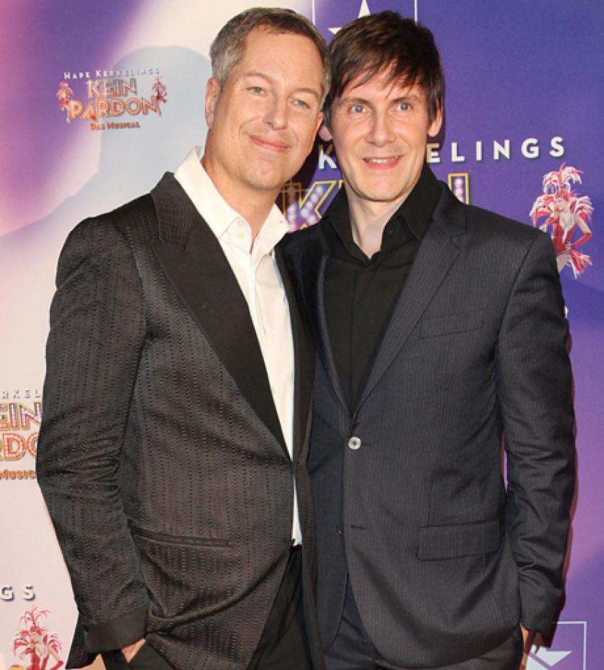 Comedian Thomas Hermanns (ist auch Produzent des Musicals) und Ehemann Wolfgang Macht
