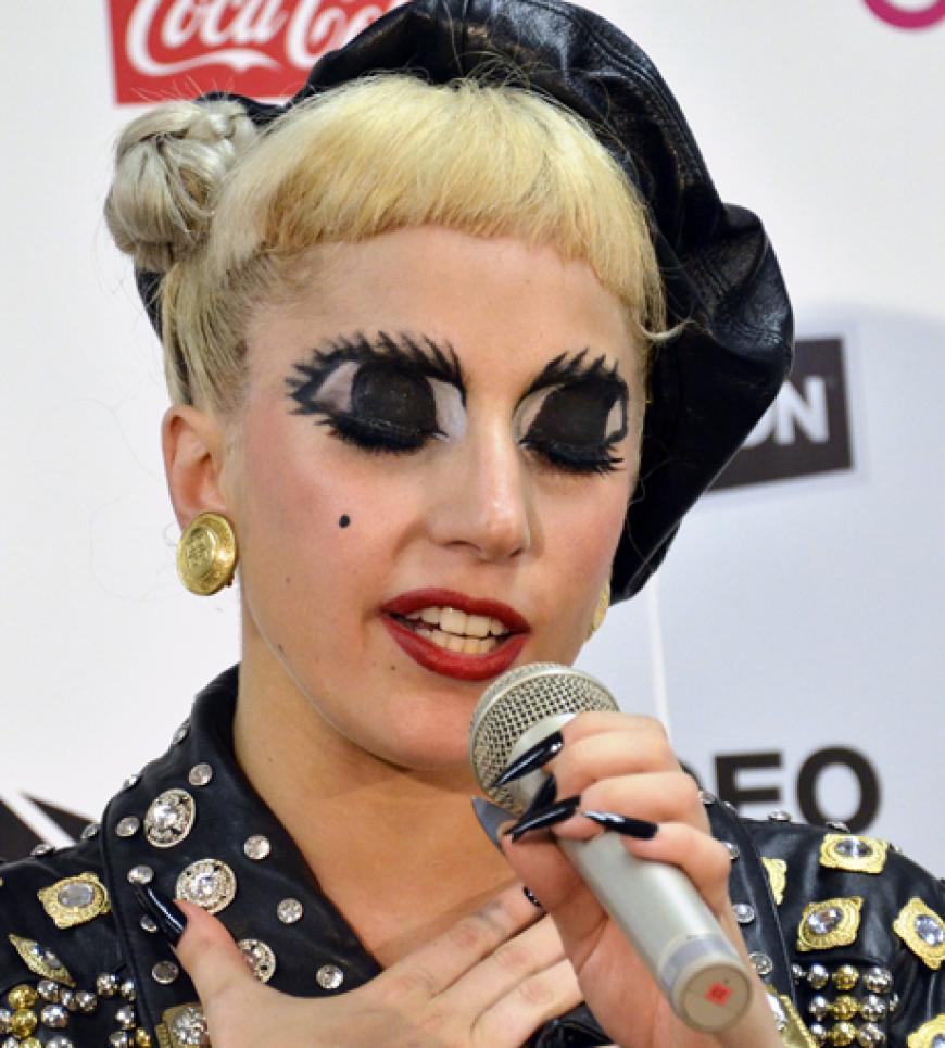 Aufwendiges Make-up ist GaGas Markenzeichen