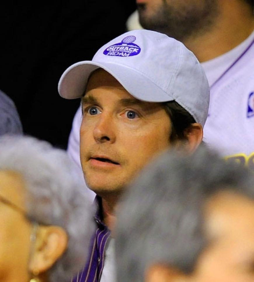 Michael J. Fox ist voll konzentriert auf das Spiel
