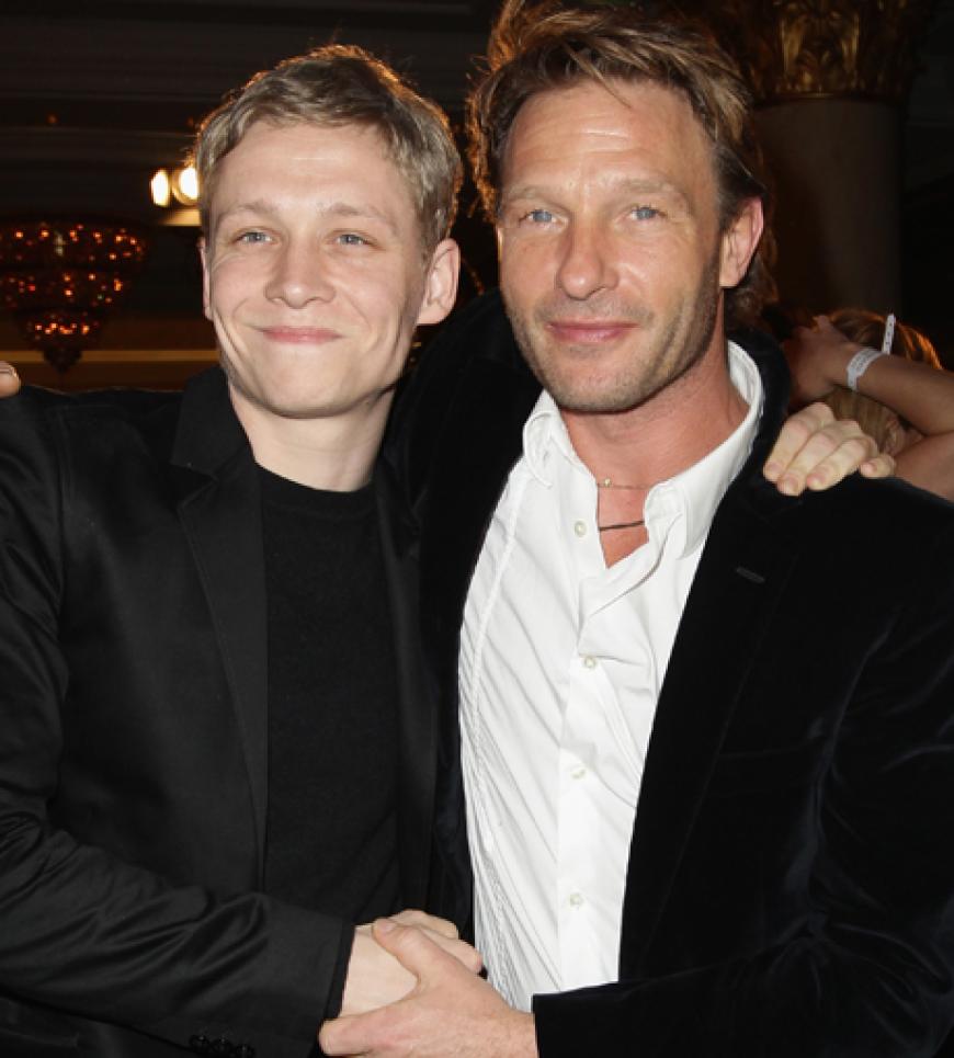 Matthias Schweighöfer und Thomas Kretschmann nach der Kuss-Attacke