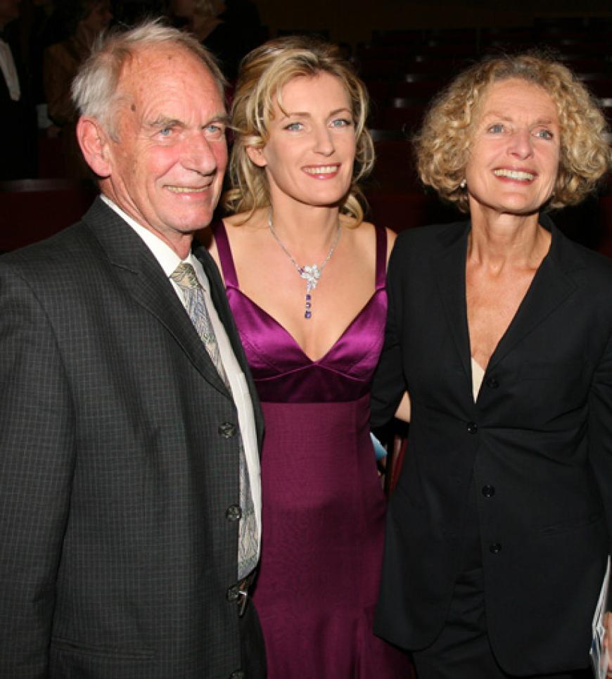 Maria Furtwängler (2.v.l.), ihr Vater Bernhard Furtwängler und ihre Mutter Kathrin Ackermann beim