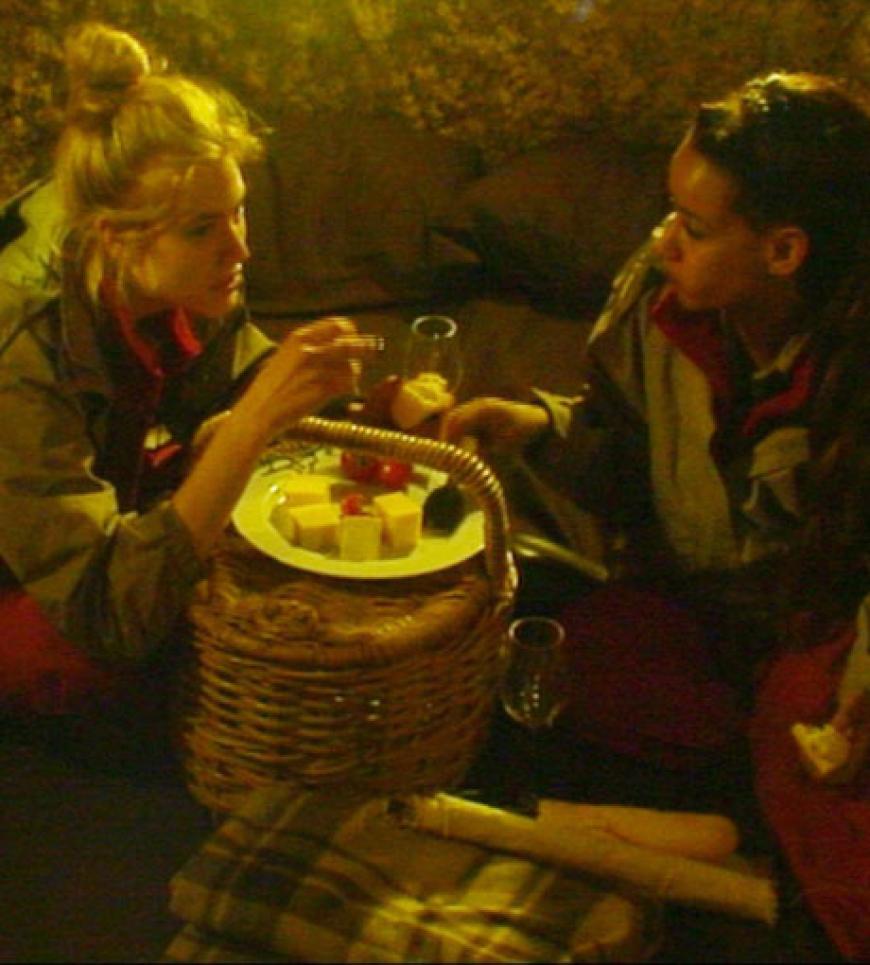 Gabby und Larissa müssen zur âNacht-Schatzsuche