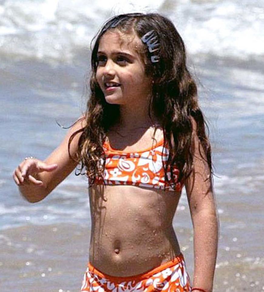 Schon 2004 machte die kleine Lourdes eine gute Figur am Strand