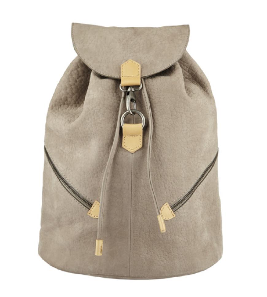 Simple Chic: Lederrucksack über asos.de, ca. 125 Euro