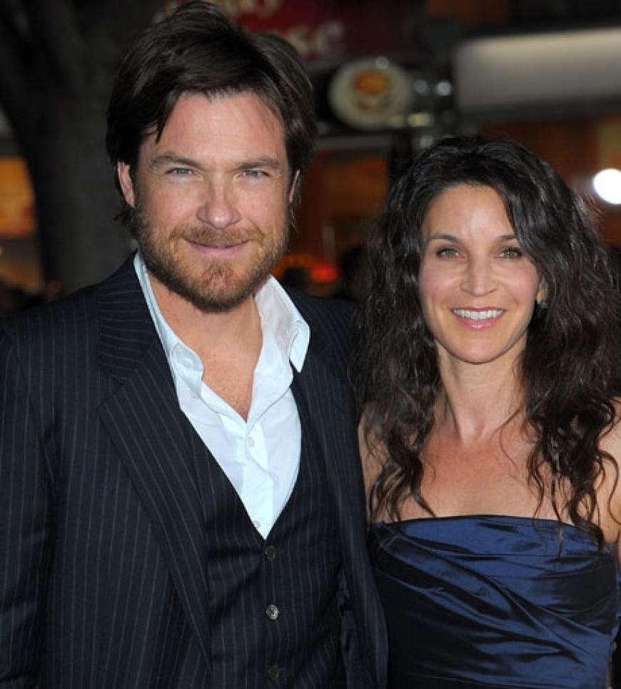 Jason Bateman spielt im Film den Chef von George Clooney. Begleitet wurde er von Ehefrau Amanda Anka, Tochter von Paul Anka