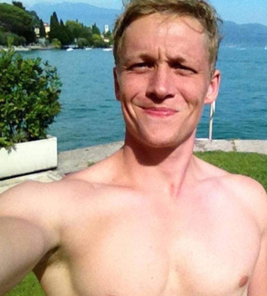 Zuschauerliebling Matthias Schweighöfer kommentiert dieses Urlaubs-Pic gewohnt humorvoll mit: