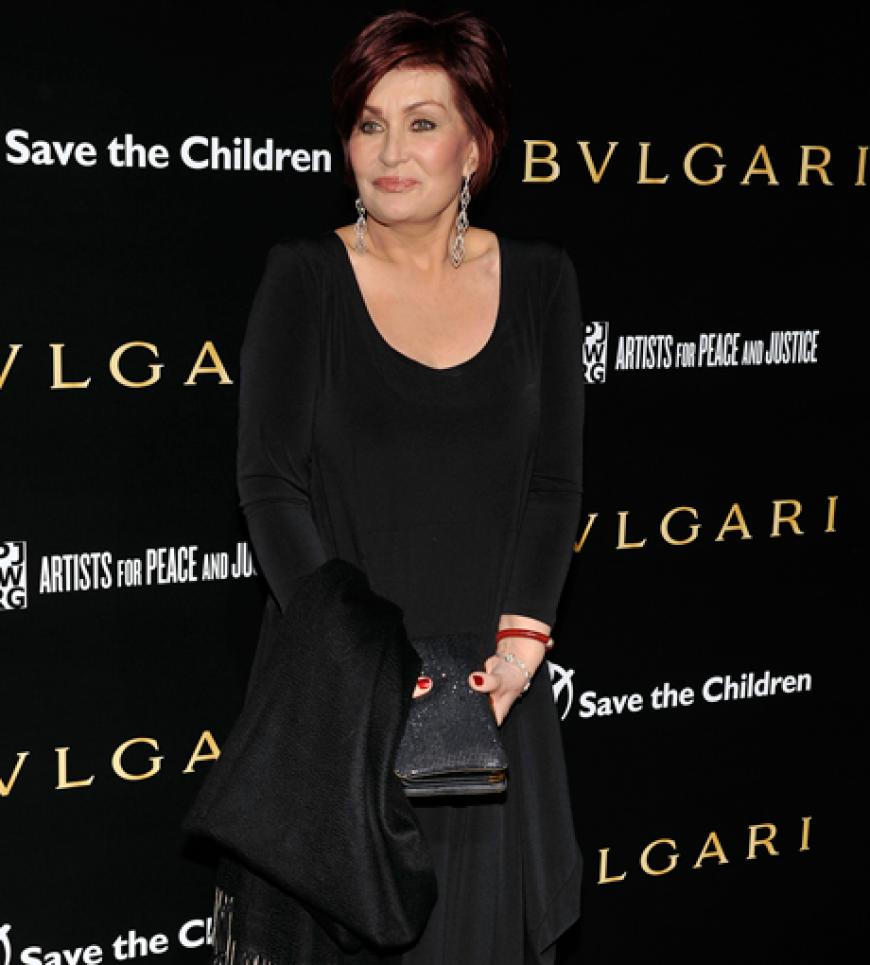 Ton in Ton mit der Fotowand: Sharon Osbourne