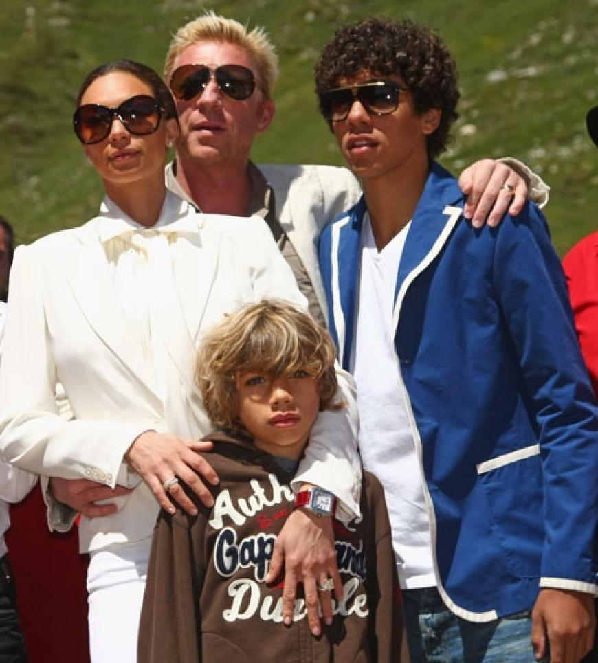 Das Brautpaar am Tag danach: Lilly, Boris und seine Söhne Elias und Noah machen sich auf zum Hochzeits-Brunch