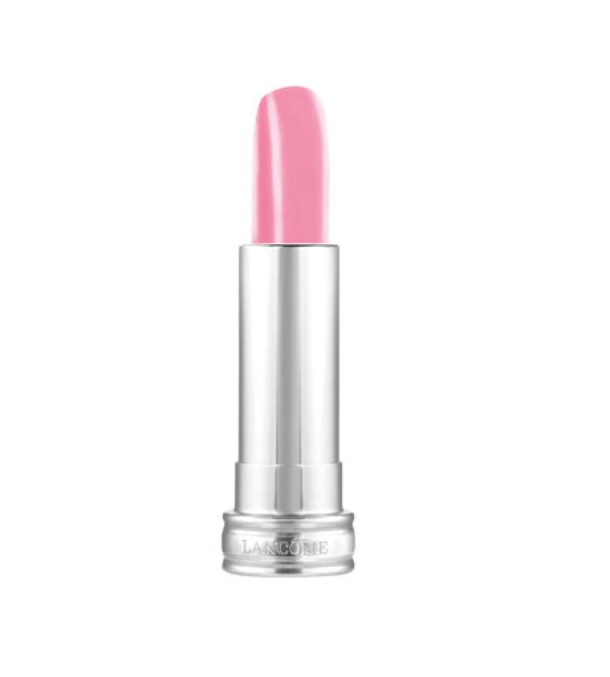Für die Lippen hat Jessica zu einem Ton in Rosé gegriffen.