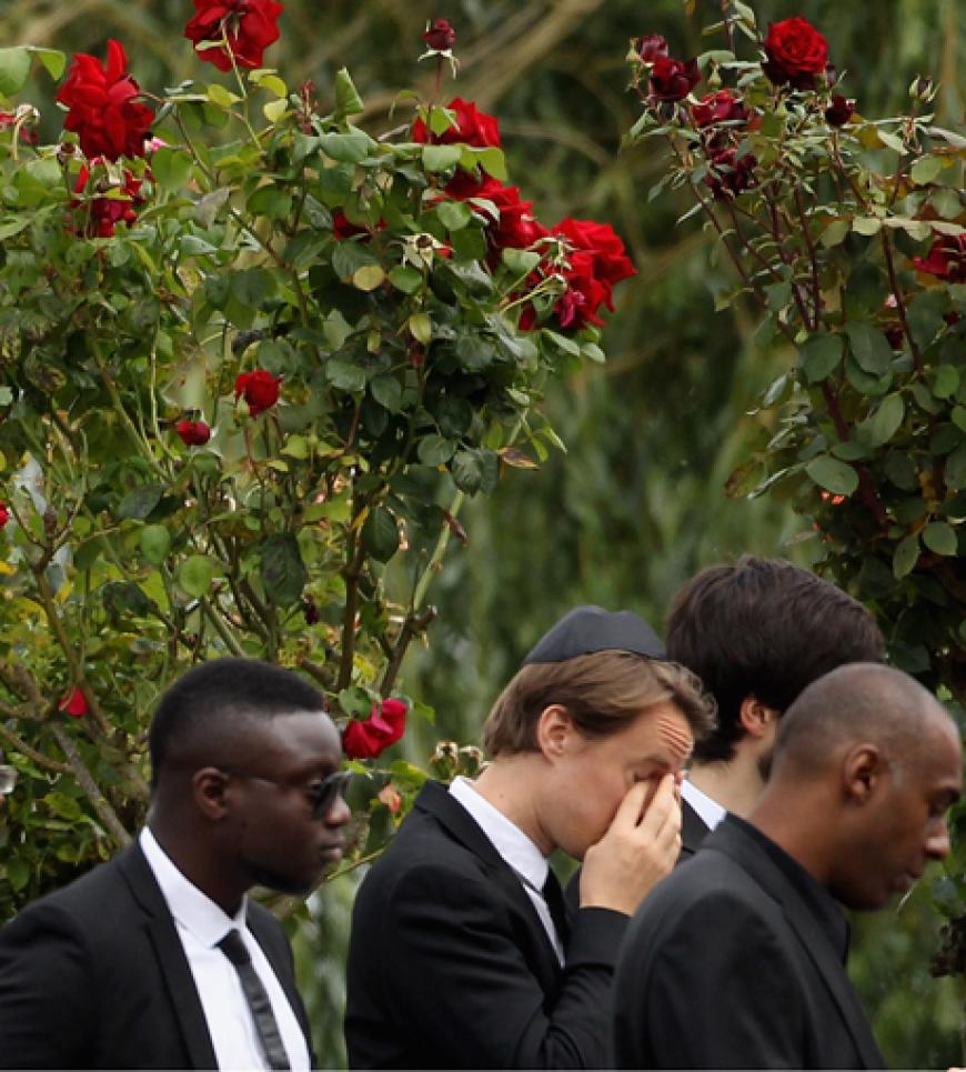 Große Trauer: Fans, Freunde und Familie nahmen am Dienstag, 26.7., Abschied von Amy Winehouse