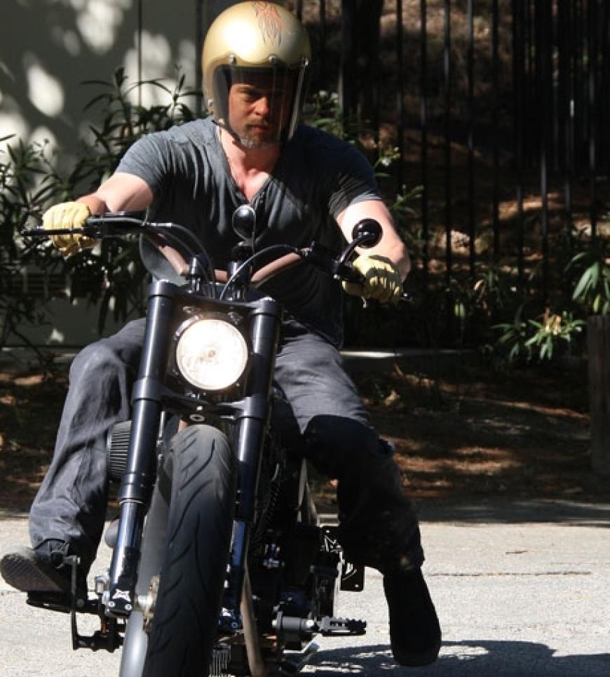 Heißer Ofen: Brad Pitt kurvt durch die Straßen von L.A.