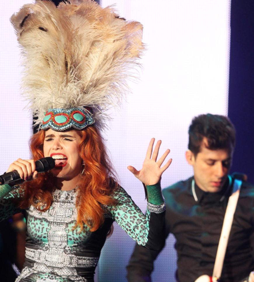 Und wieder Mark Ronson im Hintergrund - diesmal begleitet er Paloma Faith