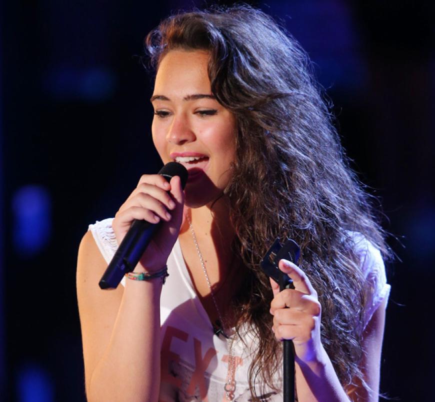 Ganz anders die 15-jährige Viviana Grisafi. Mit ihrer Performance von 'Read all about it' erreicht sie direkt das Halb-Finale