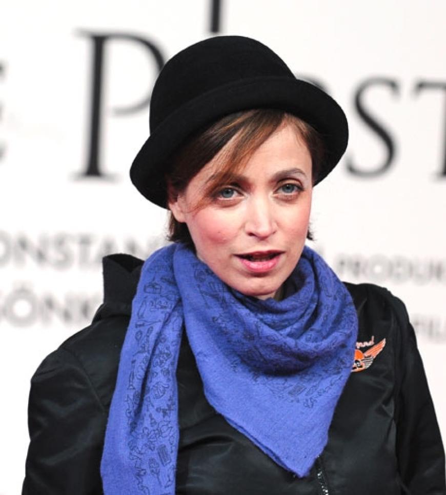 Schauspielerin Anna Thalbach kam mit Hut