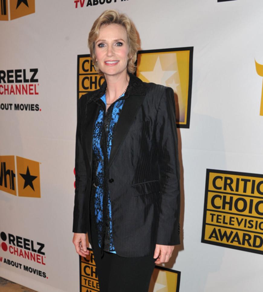 Multitalent Jane Lynch kam ebenfalls und zeigte sich auf dem Roten Teppich
