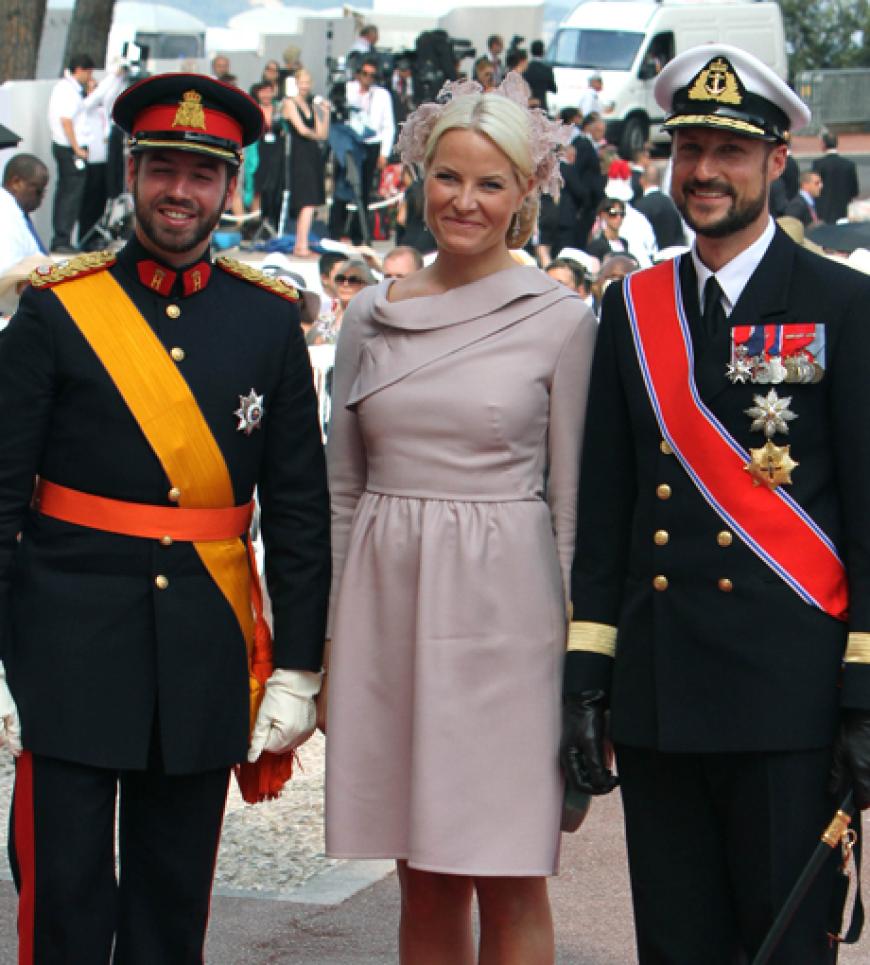 Luxemburgs Großherzog Guillaume, die norwegische Prinzessin Mette-Marit und ihr Mann Prinz Haakon