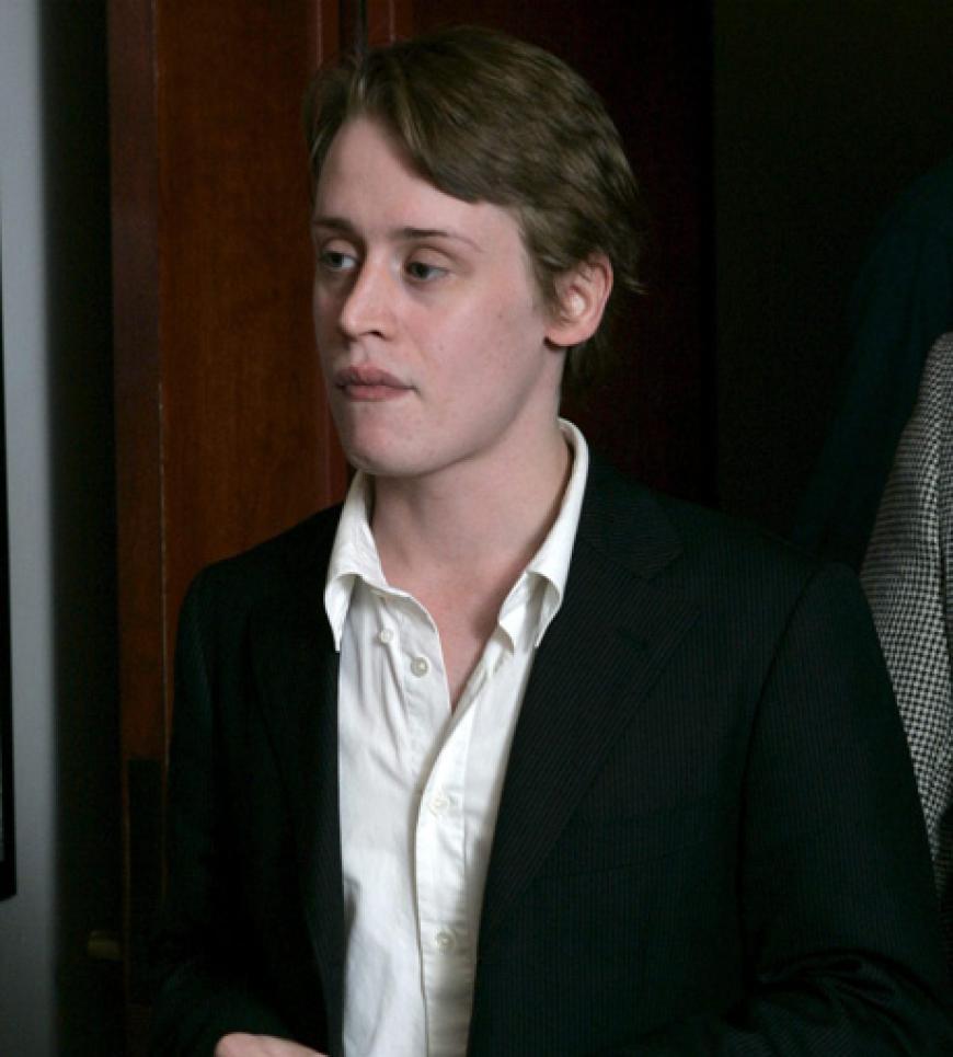 Auch Kinderstar Macaulay Culkin kam nach einer Trennung unter die Räder: Nach dem Liebes-Aus ausgerechnet mit Mila Kunis (die jetzt Demis Ex Ashton Kutcher datet) ging's für